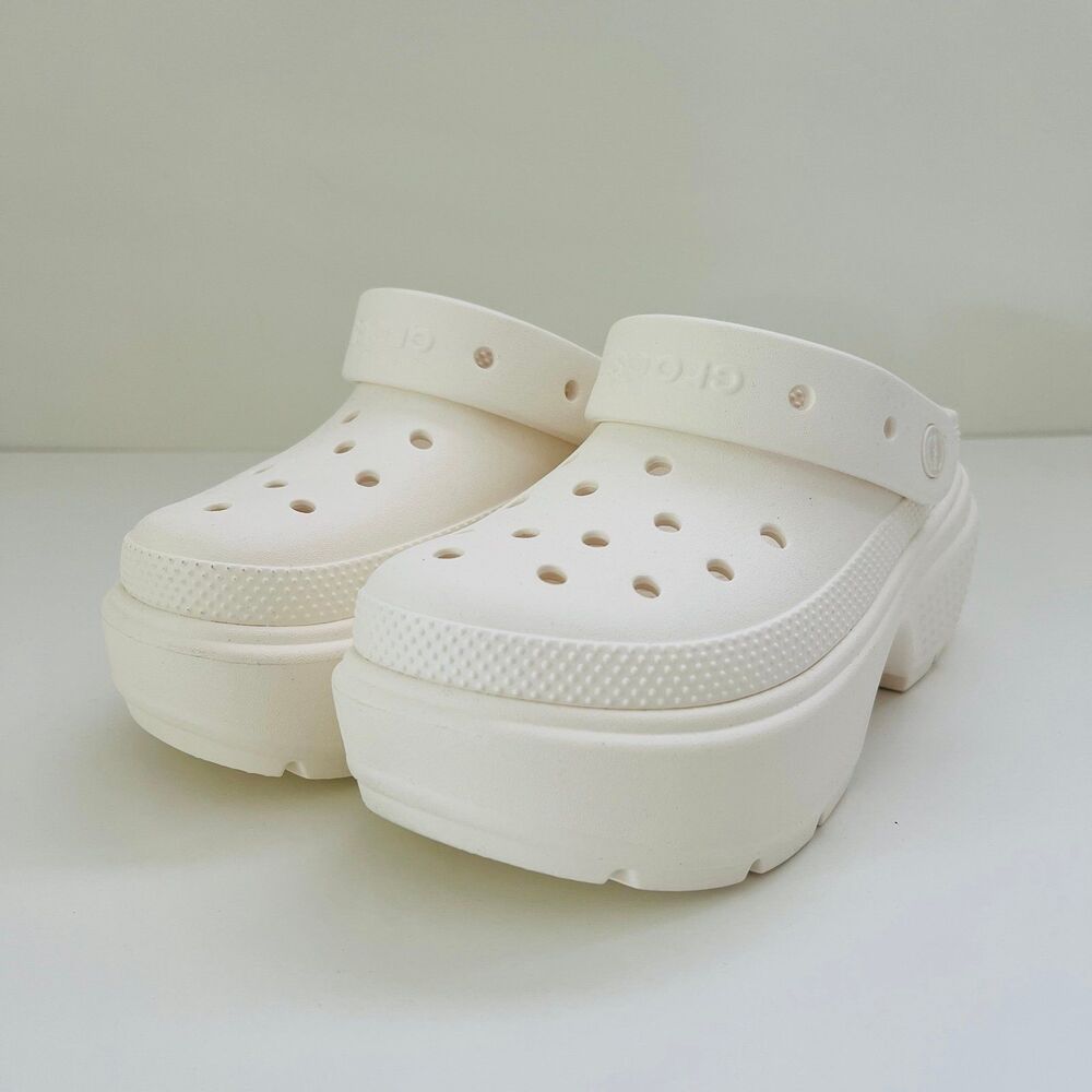 CROCS Stomp Platform Clog Shoes - US 7